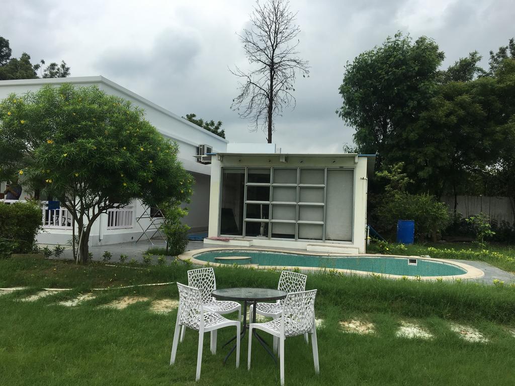  Farm House Sale South Delhi